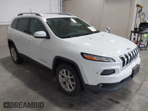 2016 Jeep Cherokee Latitude with VIN 1C4PJMCS5GW341286, listed as a IAAI auction lot 40723940 with 113,040 mi miles and . Bid and sale history available at DreamBid. Image 1.