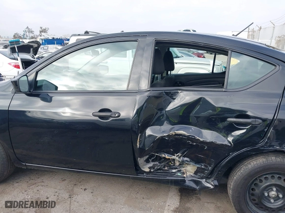 2019 Nissan Versa Sedan SV with VIN 3N1CN7AP6KL821440, listed as a IAAI auction lot 41539684 with 148,526 mi miles. Bid and sale history available at carsss.com. Image 14.