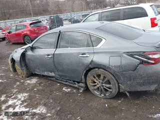 2018 Nissan Altima 2.5 SL with VIN 1N4AL3AP3JC159979, listed as a IAAI auction lot 41262870 with 87,249 mi miles. Bid and sale history available at carsss.com. Image 14.