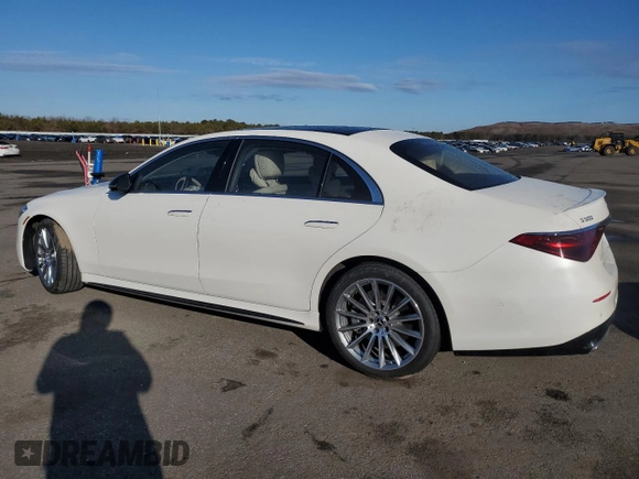 2022 Mercedes-Benz S-Class S 500 with VIN W1K6G6DB5NA166087, listed as a Copart auction lot 47003915 with 7,000 mi miles and Salvage Title. Bid and sale history available at carsss.com. Image 2.