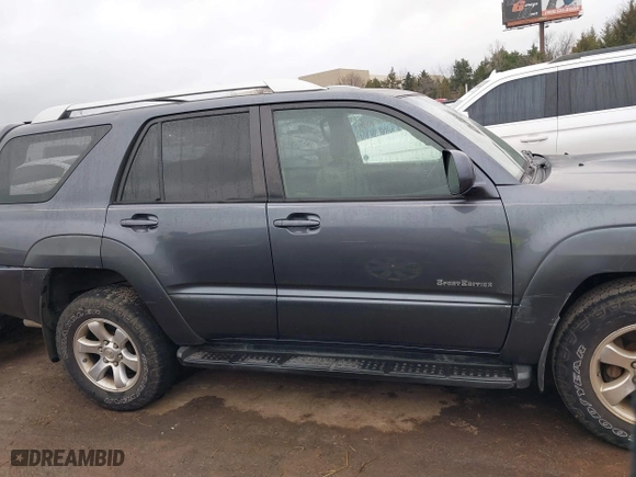 2005 Toyota 4Runner SR5 with VIN JTEZU14R258025609, listed as a IAAI auction lot 41492535 with 111,058 mi miles. Bid and sale history available at carsss.com. Image 13.