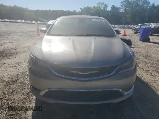 2015 Chrysler 200 Limited z VIN 1C3CCCAB8FN741695, wystawiony jako Copart lot #58062015 z przebiegiem Nie podano mil oraz Szkody całkowita. Historia ofert i sprzedaży dostępna na DreamBid. Obrazek 5.