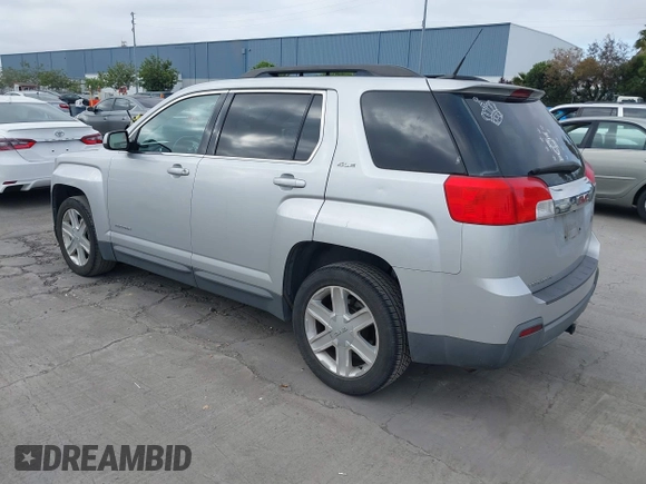 2010 GMC Terrain SLE-2 z VIN 2CTALDEW4A6315140, wystawiony jako IAAI lot #42111424 z przebiegiem 132 536 mil mil oraz . Historia ofert i sprzedaży dostępna na DreamBid. Obrazek 3.