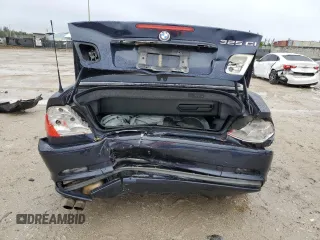 2001 BMW 3 Series 325Ci with VIN WBABS33441JY51892, listed as a Copart auction lot 89110735 with 142,771 mi miles and Salvage Title. Bid and sale history available at carsss.com. Image 6.