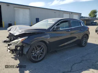 2018 Infiniti QX30 Premium with VIN SJKCH5CP3JA043719, listed as a Copart auction lot 52418195 with 46,444 mi miles and Clean title. Bid and sale history available at DreamBid. Image 1.