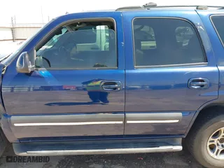 2002 Chevrolet Tahoe LT with VIN 1GNEC13Z52R257092, listed as a IAAI auction lot 41894646 with 333,103 mi miles. Bid and sale history available at carsss.com. Image 14.