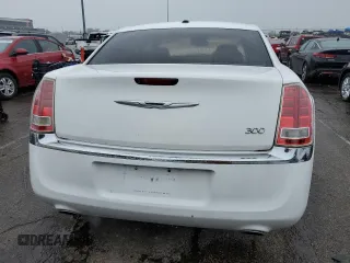 2011 Chrysler 300 Limited z VIN 2C3CA5CG4BH596104, wystawiony jako Copart lot #58193145 z przebiegiem 163 558 mil mil oraz Szkoda całkowita • Salvage title. Historia ofert i sprzedaży dostępna na DreamBid. Obrazek 6.