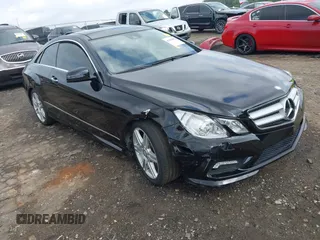 2010 Mercedes-Benz E 550 with VIN WDDKJ7CBXAF042000, listed as a IAAI auction lot 42279853 with 162,403 mi miles and . Bid and sale history available at DreamBid. Image 1.