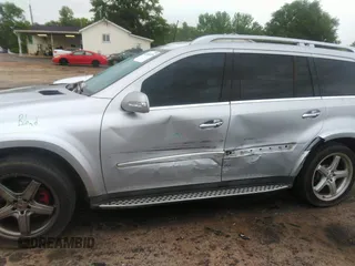 2008 Mercedes-Benz GL-Class 5.5L with VIN 4JGBF86E88A389514, listed as a IAAI auction lot 42084973 with 162,662 mi miles. Bid and sale history available at carsss.com. Image 6.