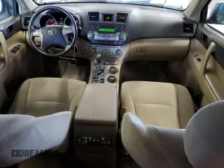 2010 Toyota Highlander with VIN 5TDBK3EH9AS035203, listed as a Copart auction lot 66279175 with 228,349 mi miles and Clean title. Bid and sale history available at DreamBid. Image 8.