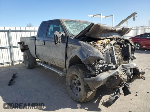 2004 Ford F-250 XL with VIN 1FTNX21L64ED57827, listed as a Copart auction lot 47236535 with Not provided miles and Salvage title. Bid and sale history available at DreamBid. Image 4.