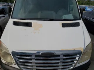 2010 Freightliner Sprinter with VIN WDYPE8CC9A5453031, listed as a Copart auction lot 67981854 with 134,144 mi miles and Clean Title. Bid and sale history available at DreamBid. Image 12.