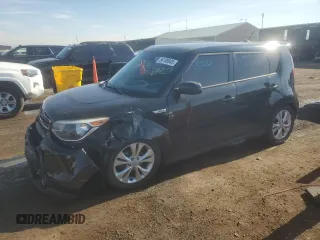 2016 Kia Soul + z VIN KNDJP3A5XG7291779, wystawiony jako Copart lot #56188945 z przebiegiem 110 063 mil mil oraz Szkoda całkowita • Salvage title. Historia ofert i sprzedaży dostępna na DreamBid. Obrazek 1.