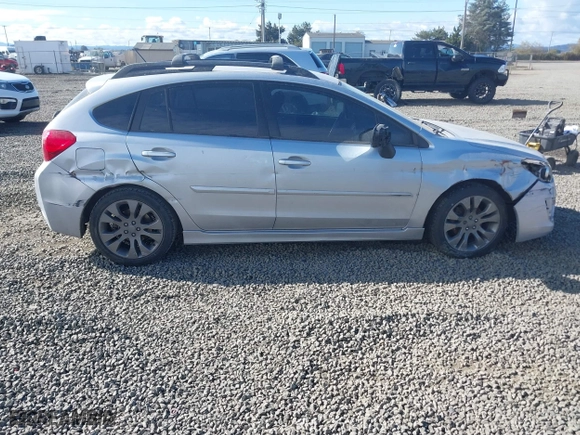 2013 Subaru Impreza Wagon 2.0i Sport Premium with VIN JF1GPAL62D2808219, listed as a IAAI auction lot 40585111 with 97,653 mi miles. Bid and sale history available at carsss.com. Image 12.