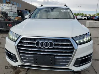 2019 Audi Q7 Premium Plus with VIN WA1LHAF75KD021660, listed as a Copart auction lot 57448675 with 70,411 mi miles and Salvage title. Bid and sale history available at DreamBid. Image 5.