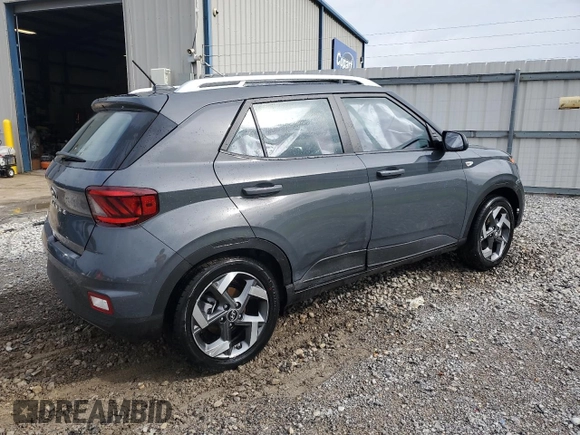 2025 Hyundai Venue SEL with VIN KMHRC8A38SU370321, listed as a Copart auction lot 60707655 with 3,076 mi miles and Clean title. Bid and sale history available at DreamBid. Image 3.