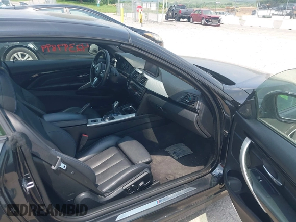 2015 BMW 4 Series 428i z VIN WBA3V5C59FP752716, wystawiony jako IAAI lot #42397899 z przebiegiem 73 122 mil mil oraz . Historia ofert i sprzedaży dostępna na DreamBid. Obrazek 5.