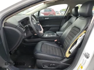 2018 Ford Fusion SE z VIN 3FA6P0LU5JR248594, wystawiony jako Copart lot #56056775 z przebiegiem Nie podano mil oraz Szkoda całkowita • Salvage title. Historia ofert i sprzedaży dostępna na DreamBid. Obrazek 7.