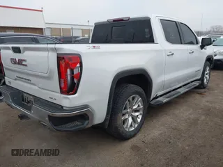 2022 GMC Sierra 1500 SLT z VIN 3GTU9DED4NG180418, wystawiony jako IAAI lot #41464247 z przebiegiem 38 780 mil mil oraz . Historia ofert i sprzedaży dostępna na DreamBid. Obrazek 4.