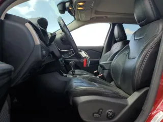 2016 Jeep Cherokee Limited z VIN 1C4PJMDB0GW259741, wystawiony jako Copart lot #62056605 z przebiegiem 178 625 mil mil oraz Szkoda całkowita • Salvage title. Historia ofert i sprzedaży dostępna na DreamBid. Obrazek 7.