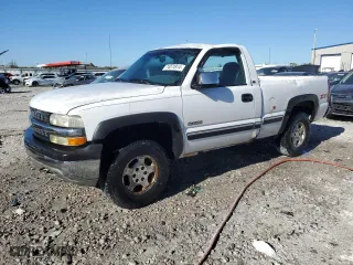 2001 Chevrolet Silverado 1500 LS with VIN 1GCEK14T41Z293733, listed as a Copart auction lot 74074914 with 266,504 mi miles and Salvage Title. Bid and sale history available at carsss.com. Image 1.