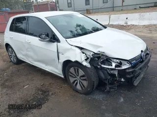 2016 Volkswagen Golf SE z VIN WVWKP7AU8GW902496, wystawiony jako IAAI lot #41725665 z przebiegiem 113 044 mil mil oraz . Historia ofert i sprzedaży dostępna na DreamBid. Obrazek 1.
