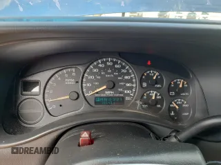 2002 GMC Sierra 1500 SLE z VIN 2GTEK19T721209455, wystawiony jako Copart lot #54008015 z przebiegiem 195 431 mil mil oraz Szkoda całkowita • Salvage title. Historia ofert i sprzedaży dostępna na DreamBid. Obrazek 9.