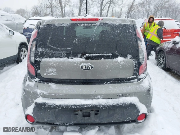 2014 Kia Soul with VIN KNDJN2A26E7033942, listed as a IAAI auction lot 41271872 with 90,901 mi miles. Bid and sale history available at carsss.com. Image 16.