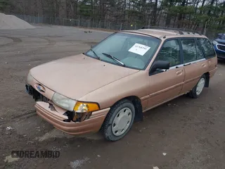 1994 Ford Escort z VIN 1FARP15J1RW106709, wystawiony jako IAAI lot #41768295 z przebiegiem 97 264 mil mil oraz . Historia ofert i sprzedaży dostępna na DreamBid. Obrazek 2.