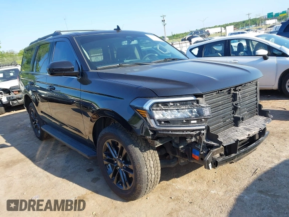 2024 Ford Expedition XLT with VIN 1FMJU1J82REA88242, listed as a IAAI auction lot 42170638 with 2,822 mi miles and . Bid and sale history available at DreamBid. Image 1.
