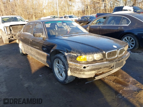 2000 BMW 7 Series 740iL with VIN WBAGH8345YDP12154, listed as a IAAI auction lot 41369212 with 210,094 mi miles. Bid and sale history available at carsss.com. Image 1.
