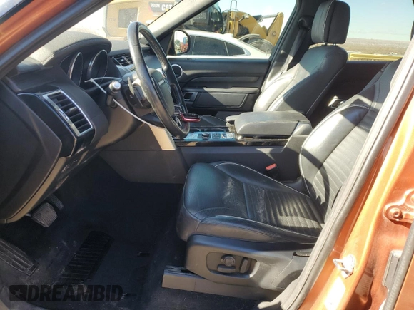2017 Land Rover Discovery HSE Luxury z VIN SALRHBBV7HA047058, wystawiony jako Copart lot #88525635 z przebiegiem 111 989 mil mil oraz Szkoda całkowita • Salvage title. Historia ofert i sprzedaży dostępna na DreamBid. Obrazek 7.