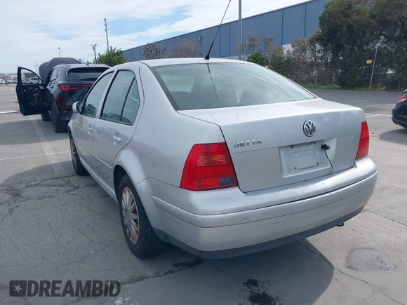 2003 Volkswagen Jetta GL with VIN 3VWRK69M43M045127, listed as a IAAI auction lot 41697962 with 119,065 mi miles and . Bid and sale history available at DreamBid. Image 3.