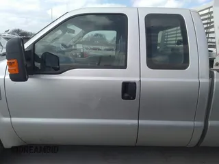 2010 Ford F-250 with VIN 1FTSX2AR3AEA18347, listed as a IAAI auction lot 41521128 with 58,624 mi miles and . Bid and sale history available at DreamBid. Image 14.