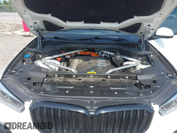 2021 BMW X5 xDrive45e with VIN 5UXTA6C08M9F38909, listed as a IAAI auction lot 42172536 with 71,741 mi miles and . Bid and sale history available at DreamBid. Image 10.