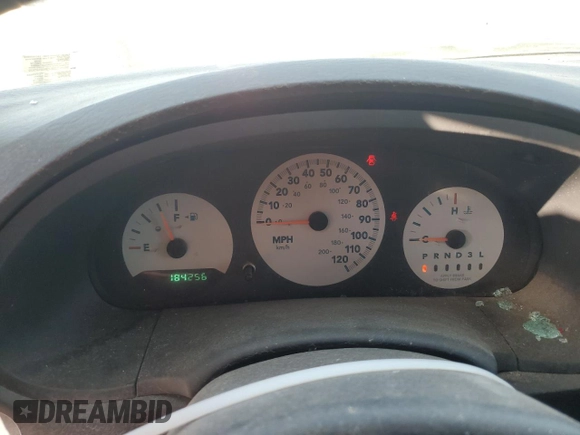 2006 Chrysler Town & Country SWB with VIN 1A4GP45R06B748604, listed as a Copart auction lot 48753575 with 184,256 mi miles and Salvage Title. Bid and sale history available at carsss.com. Image 9.