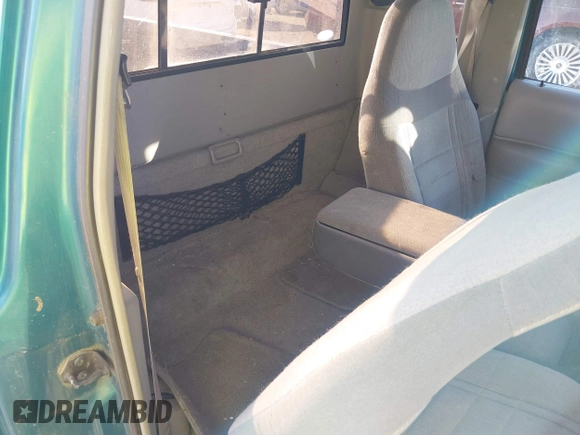 1997 Ford Ranger XL with VIN 1FTCR14A2VPA82467, listed as a IAAI auction lot 41871581 with 299,206 mi miles. Bid and sale history available at carsss.com. Image 8.