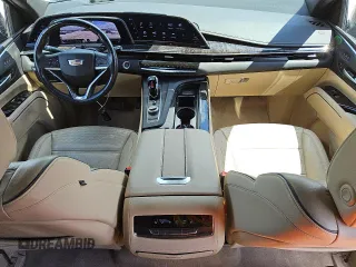 2023 Cadillac Escalade 4WD Premium Luxury z VIN 1GYS4BKL7PR332923, wystawiony jako Copart lot #57442025 z przebiegiem 56 886 mil mil oraz Tytuł czysty. Historia ofert i sprzedaży dostępna na DreamBid. Obrazek 8.