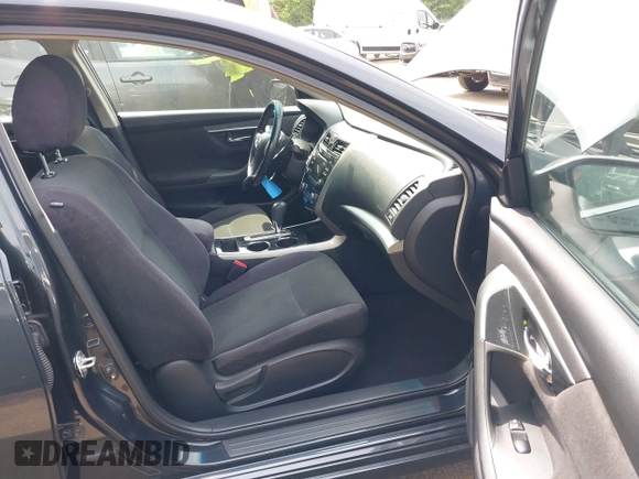 2013 Nissan Altima SV with VIN 1N4AL3AP7DC131011, listed as a IAAI auction lot 42453457 with 144,950 mi miles and . Bid and sale history available at DreamBid. Image 5.