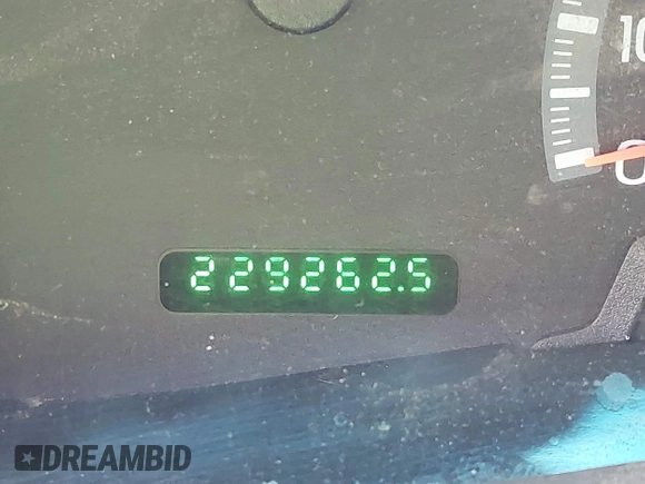 2002 Ford F-150 XL с VIN 1FTRX18L52NB18963, выставлен на аукционе IAAI как лот 42042014 с пробегом 229 262 миль миль и . История ставок и продаж доступна на DreamBid. Изображение 7.