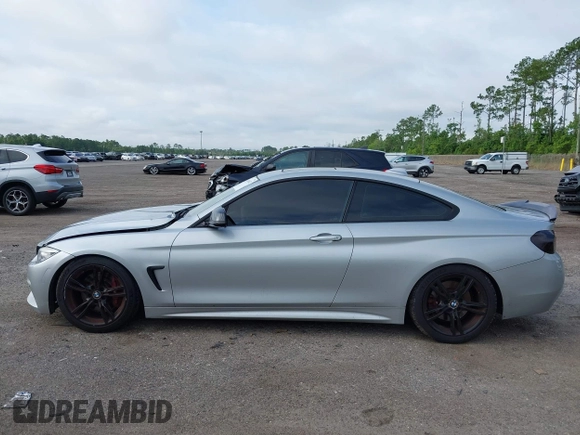 2015 BMW 4 Series 435i z VIN WBA3R1C53FK195523, wystawiony jako IAAI lot #42646432 z przebiegiem 104 756 mil mil oraz . Historia ofert i sprzedaży dostępna na DreamBid. Obrazek 14.