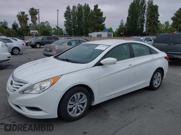 2013 Hyundai Sonata GLS z VIN 5NPEB4AC9DH518780, wystawiony jako IAAI lot #42370113 z przebiegiem 155 928 mil mil oraz . Historia ofert i sprzedaży dostępna na DreamBid. Obrazek 6.