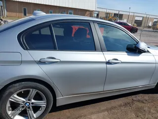 2014 BMW 3 Series 320i with VIN WBA3B1G58ENS81101, listed as a IAAI auction lot 38950717 with 1 mi miles. Bid and sale history available at carsss.com. Image 12.