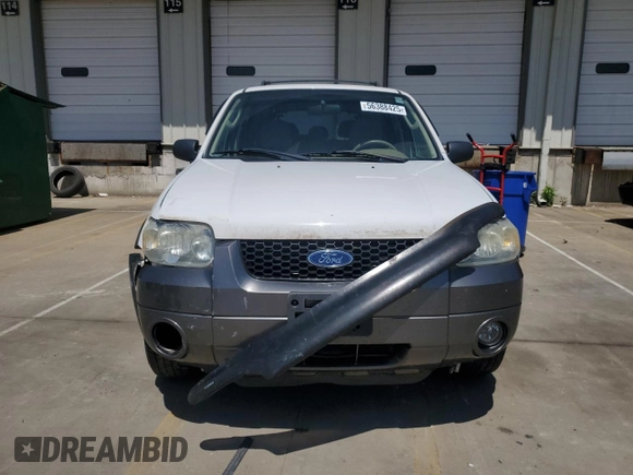 2006 Ford Escape XLT z VIN 1FMYU93176KB98889, wystawiony jako Copart lot #56388425 z przebiegiem 149 002 mil mil oraz Szkoda całkowita • Salvage title. Historia ofert i sprzedaży dostępna na DreamBid. Obrazek 5.