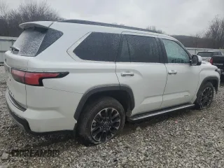 2023 Toyota Sequoia SR5 with VIN 7SVAAABAXPX015724, listed as a Copart auction lot 36846034 with 14,980 mi miles. Bid and sale history available at carsss.com. Image 3.