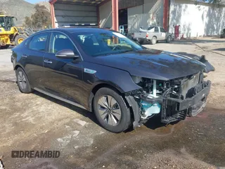 2017 Kia Optima Hybrid with VIN KNAGT4LC9H5006622, listed as a IAAI auction lot 41835312 with 69,988 mi miles. Bid and sale history available at carsss.com. Image 1.