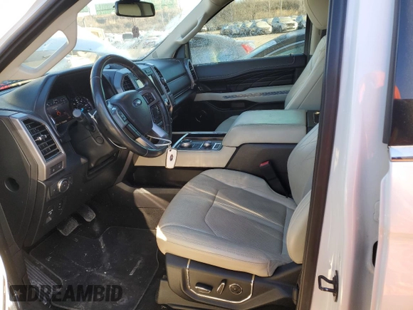 2019 Ford Expedition Max Platinum z VIN 1FMJK1MT3KEA53639, wystawiony jako Copart lot #42505355 z przebiegiem 121 078 mil mil oraz Szkoda całkowita • Salvage title. Historia ofert i sprzedaży dostępna na DreamBid. Obrazek 7.