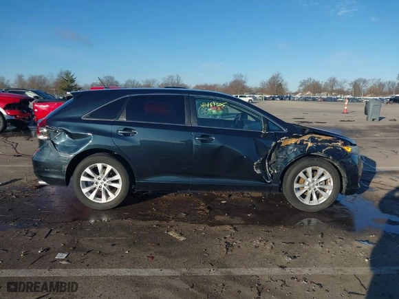 2015 Toyota Venza LE with VIN 4T3BA3BB7FU067947, listed as a IAAI auction lot 41487305 with NaN miles. Bid and sale history available at carsss.com. Image 14.