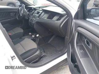 2013 Ford Police Interceptor с VIN 1FAHP2MT4DG184957, выставлен на аукционе IAAI как лот 42580435 с пробегом 77 246 миль миль и . История ставок и продаж доступна на DreamBid. Изображение 5.