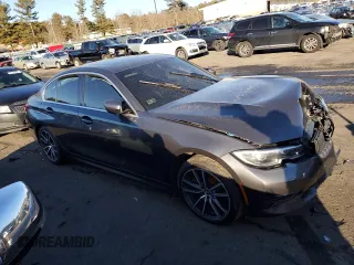 2021 BMW 3 Series 330i xDrive z VIN 3MW5R7J07M8B74109, wystawiony jako Copart lot #45685435 z przebiegiem Nie podano mil oraz Szkoda całkowita • Salvage title. Historia ofert i sprzedaży dostępna na DreamBid. Obrazek 4.